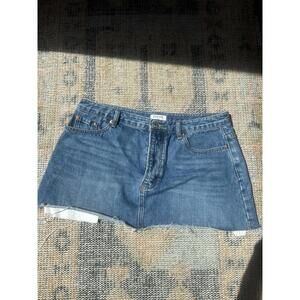Stylish Parke Blue Denim Skirt - Size 32